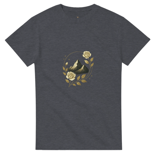 Vita Novelle T-Shirt mit stylisiertem Berg-Design und roser Symbolik – minimalistischer, eleganter Look für Fashion und Lifestyle.